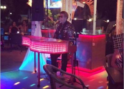 Elton John Selection