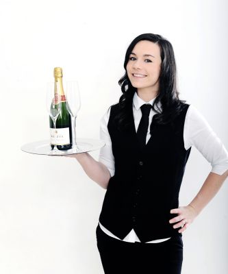 Jess the Singing Waitress