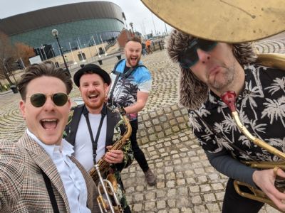 The Roaming Horns
